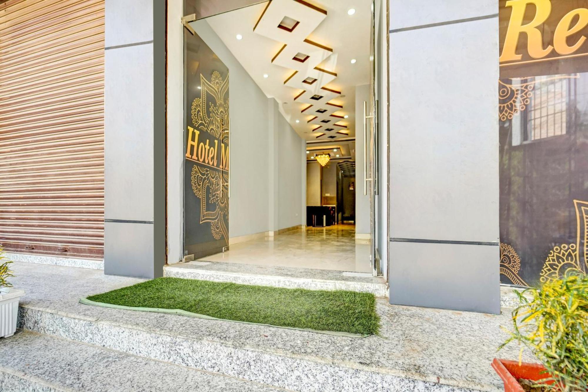 Super Townhouse Anisabad Near Mahavir Sansthan Khagaul Exterior foto